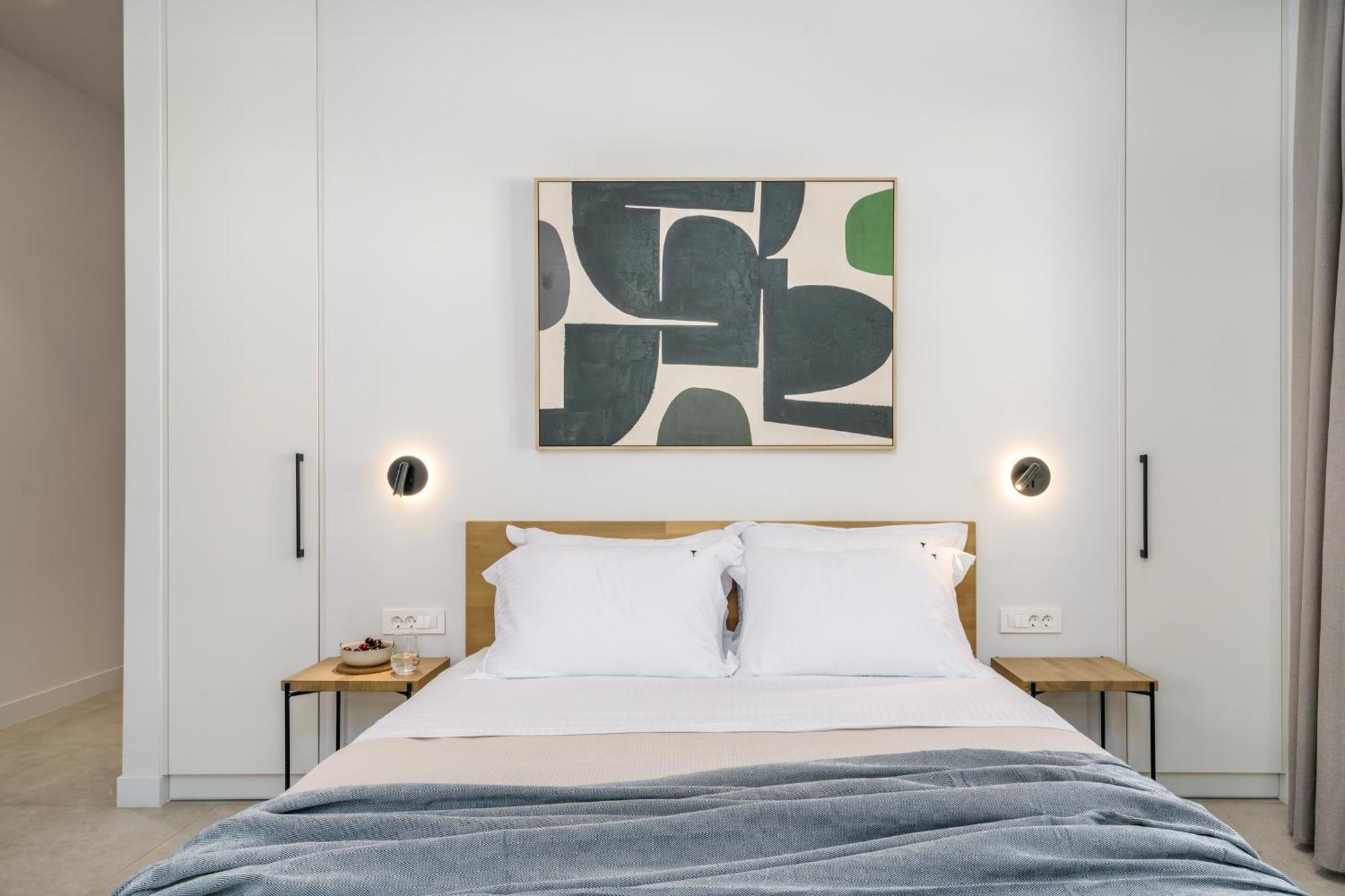 The Old Distillery - Premium Suites 레팀노 외부 사진